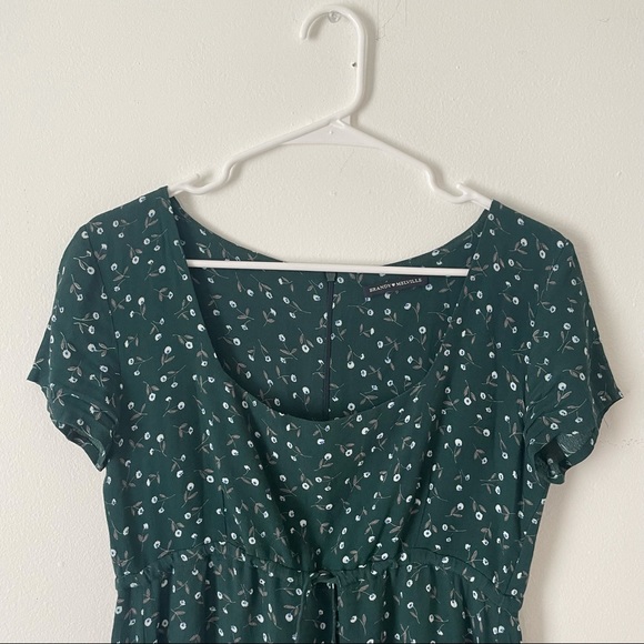 dark green floral dress 🪴 - Picture 2 of 2